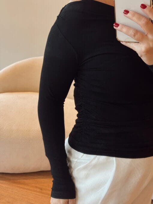 Blusa Lina - Preta - Image 5