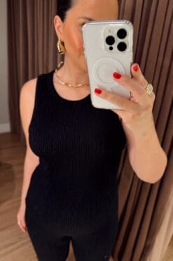 Regata Rubia - Preta